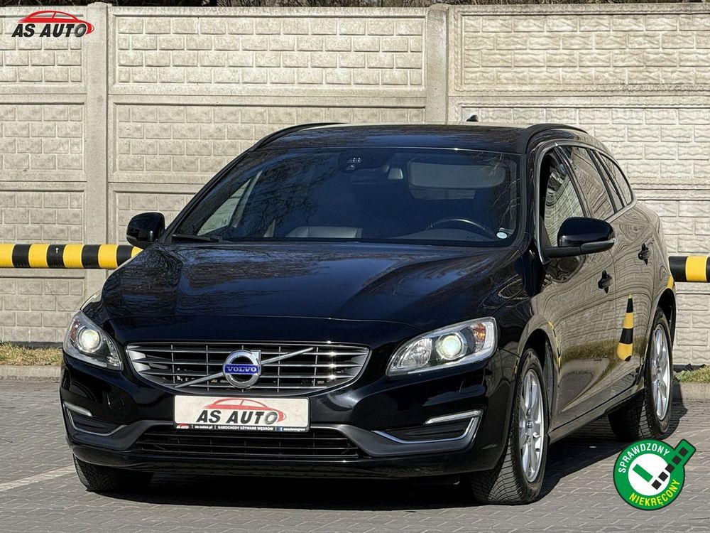 Volvo V60 I (2011-2018) D4 Momentum 2014