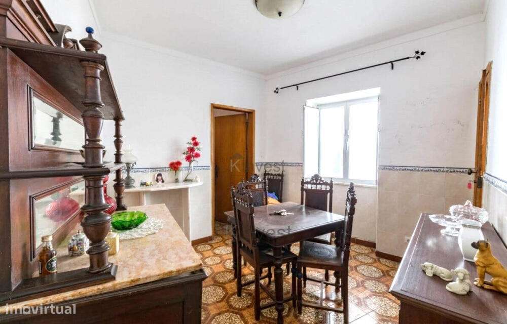 Prédio para remodelação - Carvoeiro-13