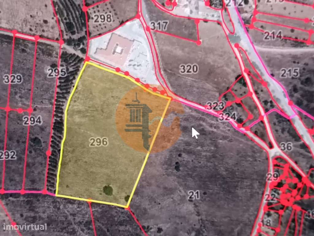 TERRENO COM 23.840 M2 - COM AGUA E LUZ - PLANO - BALURCOS - ALCOUTI... - Grande imagem: 5/17