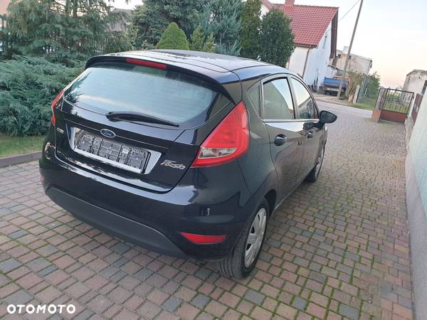 Ford Fiesta 1.4 TDCi Ambiente - 6