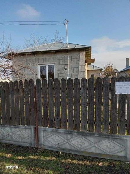 Casa batraneasca + teren - Imagine principală: 4/5