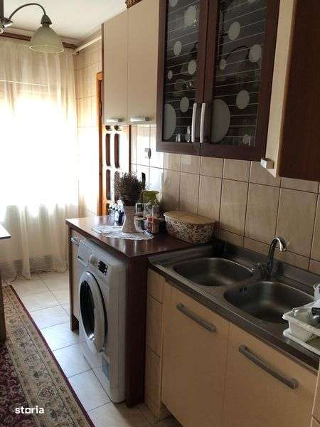 Vand apartament 4 camere - Imagine principală: 5/5