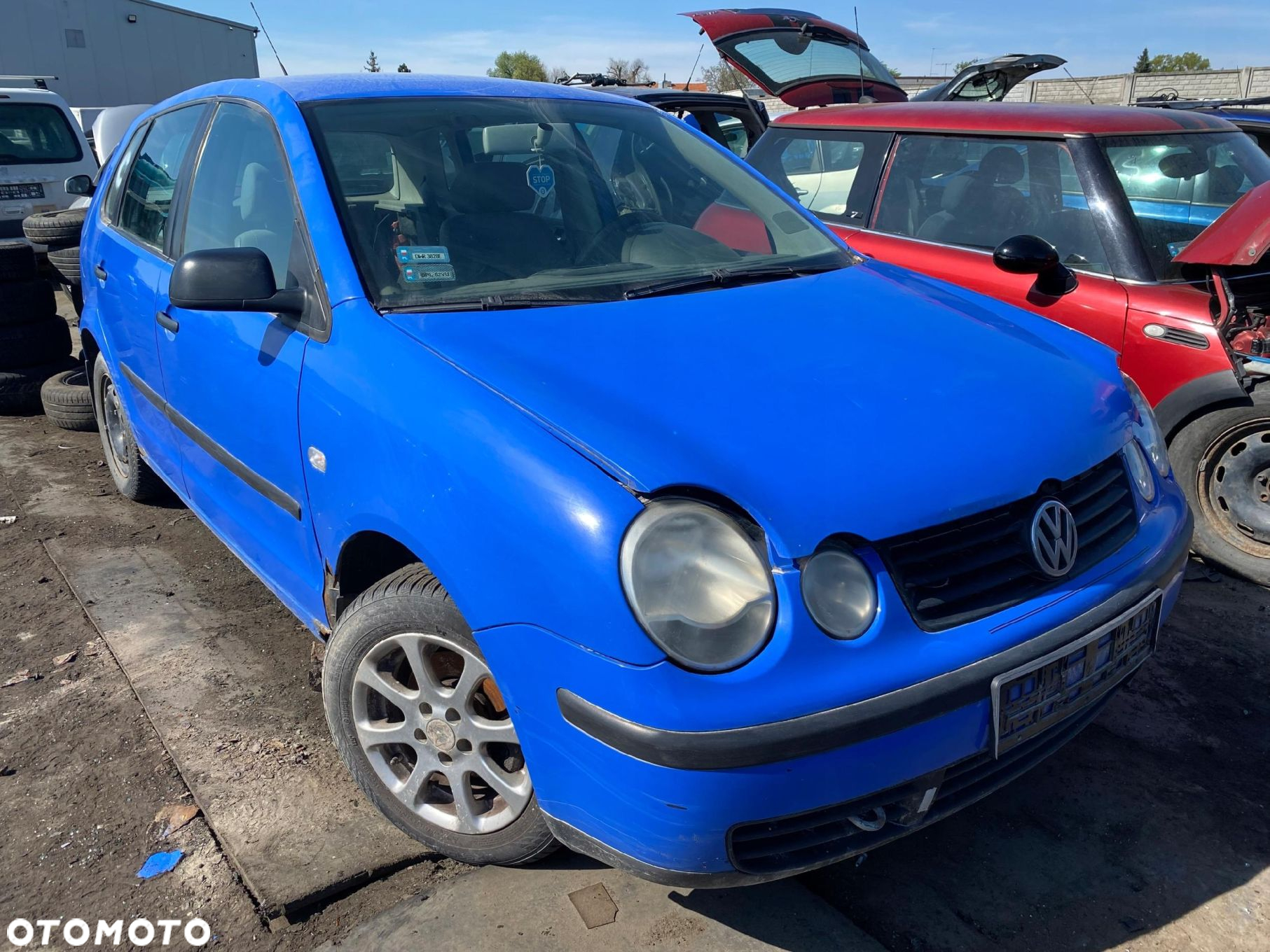 VW POLO N9 01-05 ZDERZAK PRZEDNI PRZÓD kod lakieru LA5F - 5