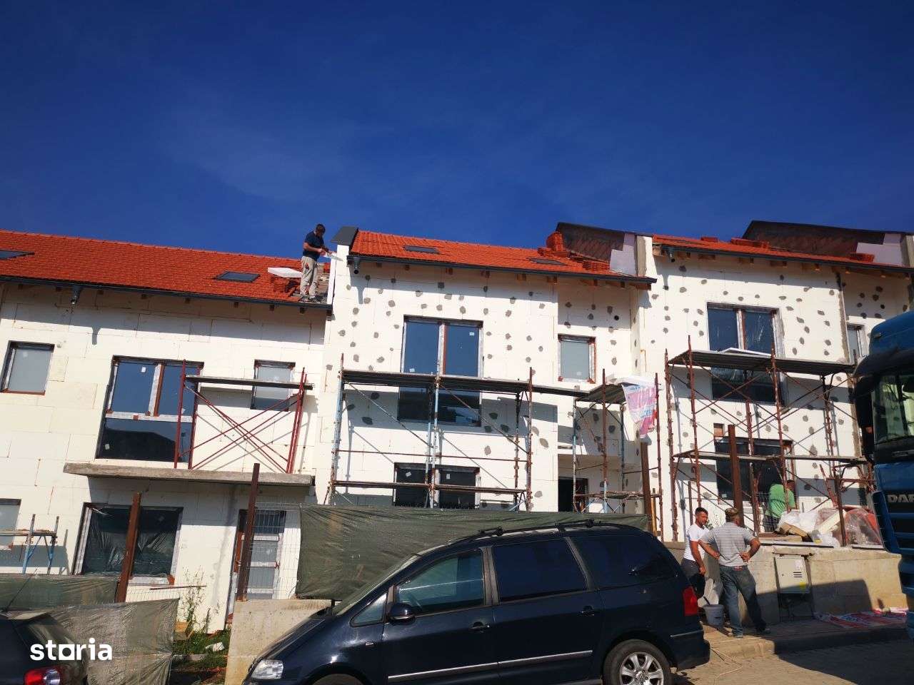 Apartamente in Case insiruite de 5 camere cu gradina si loc de parcare-5