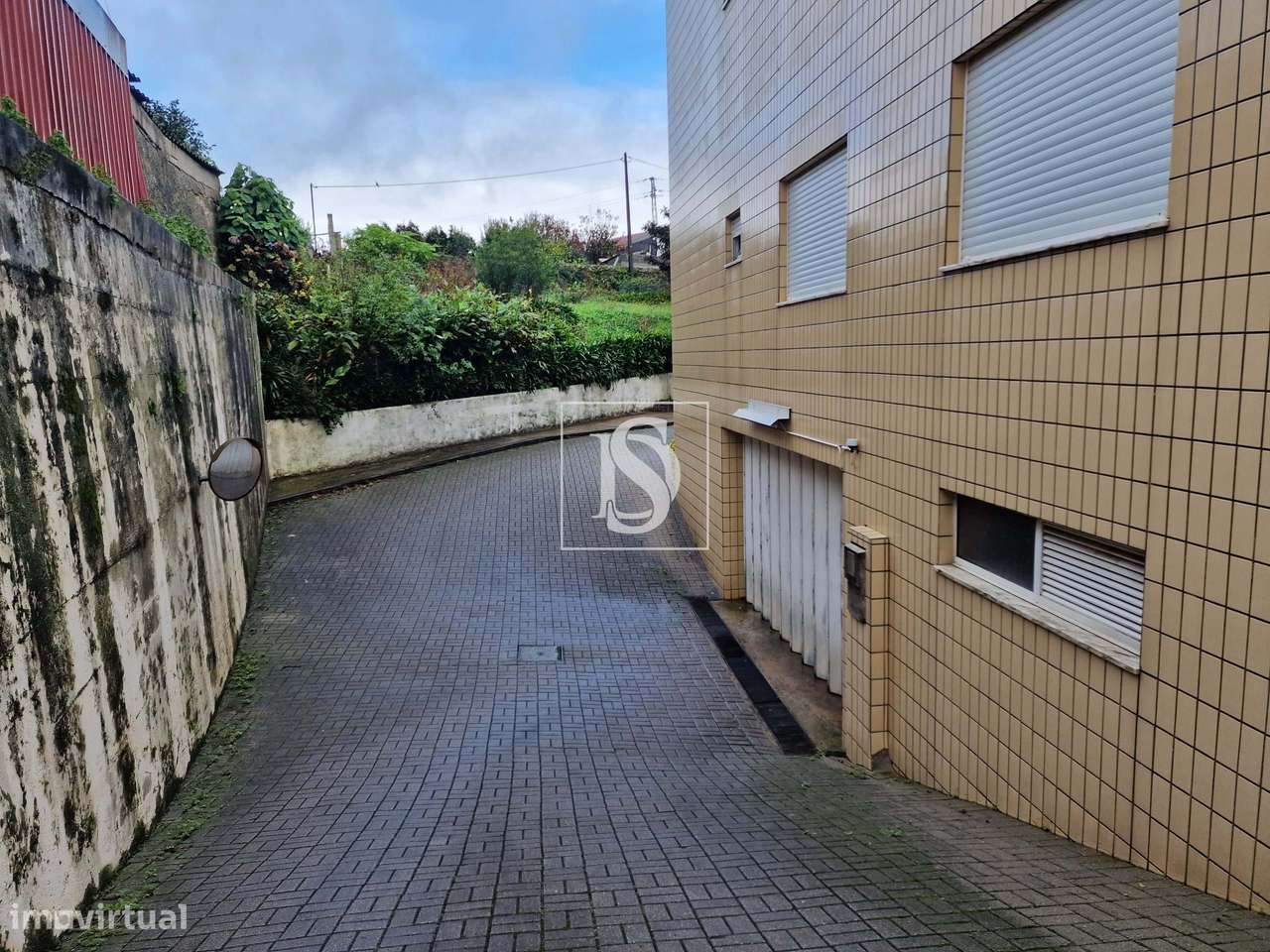 Apartamento T3 em Gião com terreno-32