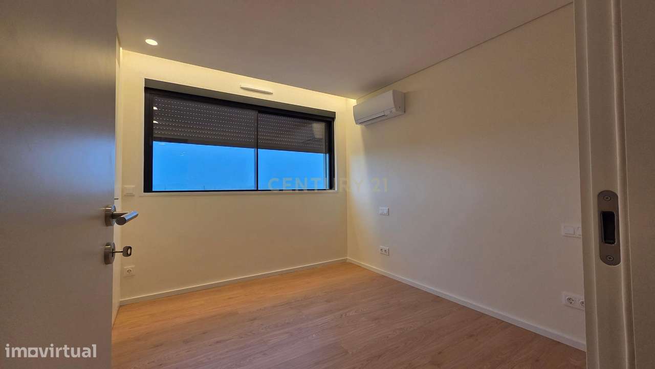 Apartamento T2 com Vista Panorâmica em Vila Nova de Gaia!-20