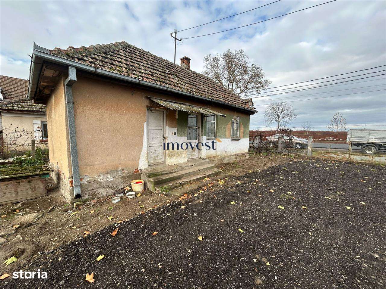 Casa de vanzare in Petin-2