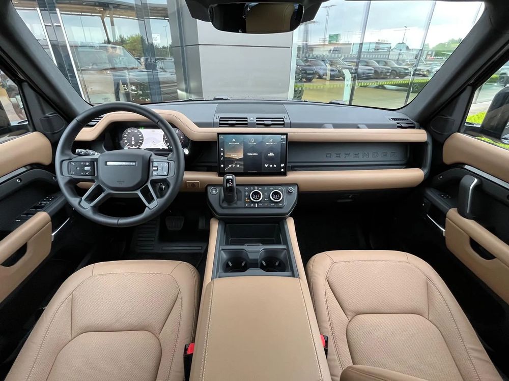 Land-Rover Defender 3.0 Diesel 250 KM — zdjęcie 7