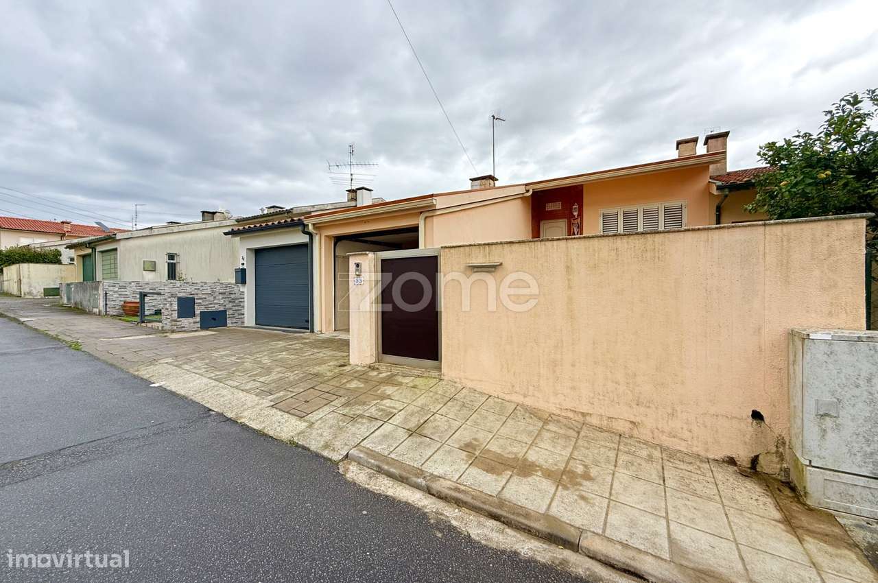 Moradia em banda, no Covelo - Calendário - Grande imagem: 4/47