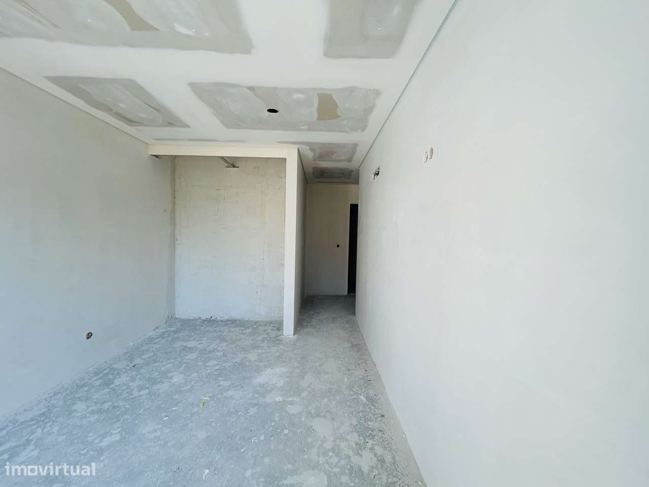 APARTAMENTO T3 PARA ENTREGA ATÉ DEZEMBRO DE 2026 C/BOX-15