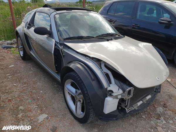 Dezmembrez Smart Roadster 0.7 benzină - 1