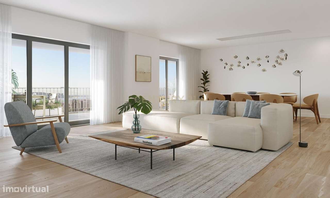 Apartamento T4 MIREAR com Vista Rio-13