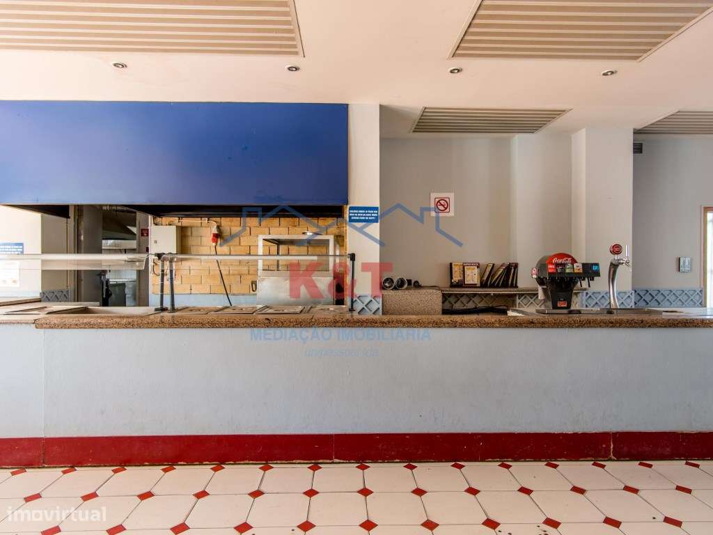 Espaço para Restaurante | Praia da Rocha | 947 m² | Inserido em Emp...-11