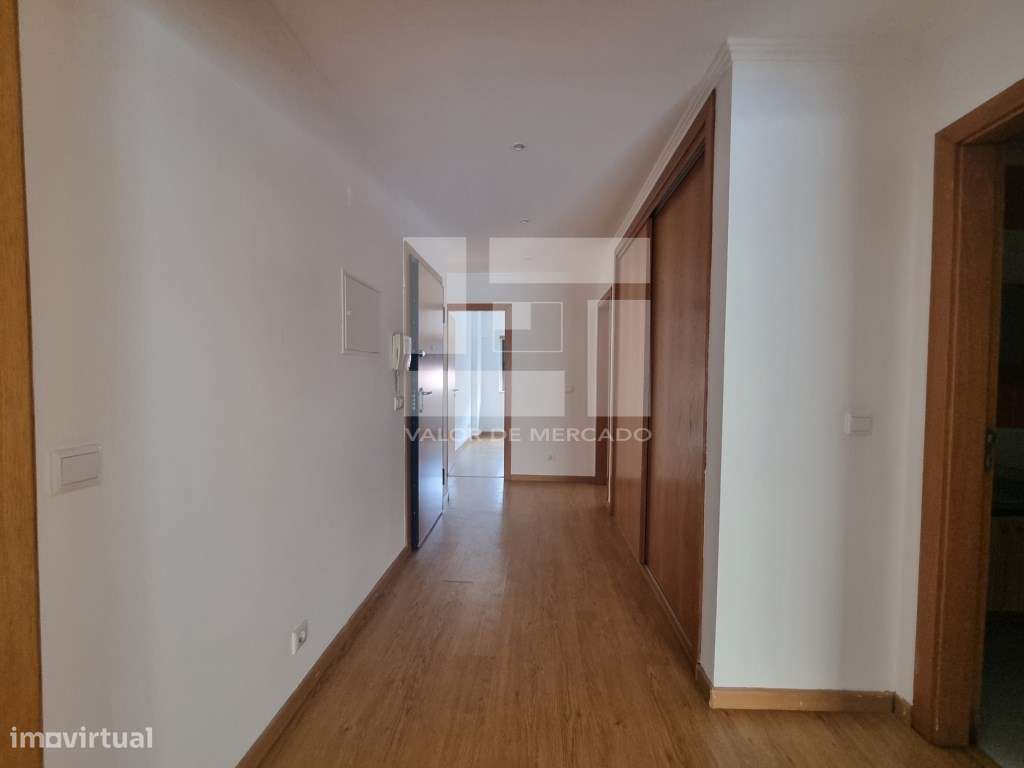 APARTAMENTO T3 - BRANDOA - Grande imagem: 4/27