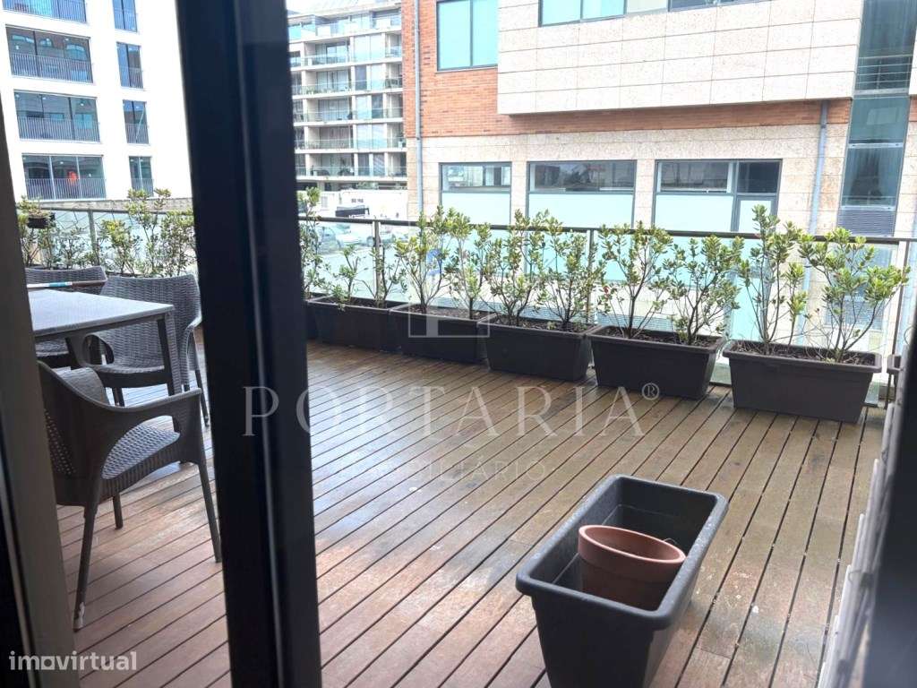 Apartamento T4 com terraço e garagem fechada em Aveiro-5