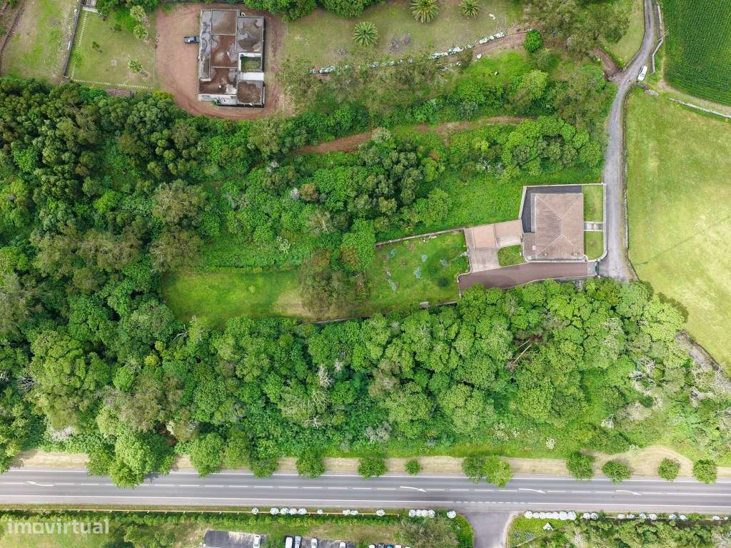 Moradia T3 Contemporânea com Grande Jardim em Rabo de Peixe , São M...-56