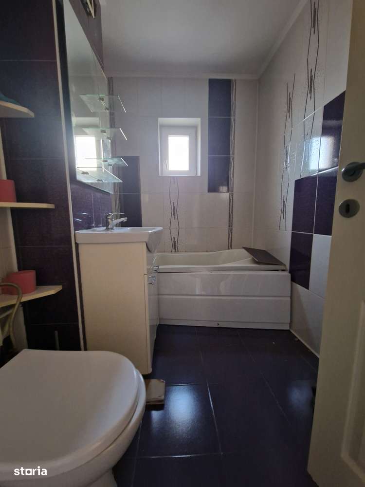 Navodari (Sud Str Rândunelelor)- 2 camere decomandate etaj 3/4, liber-10