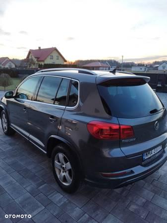 Volkswagen Tiguan 2.0 TDI Perfectline R-Style - 10