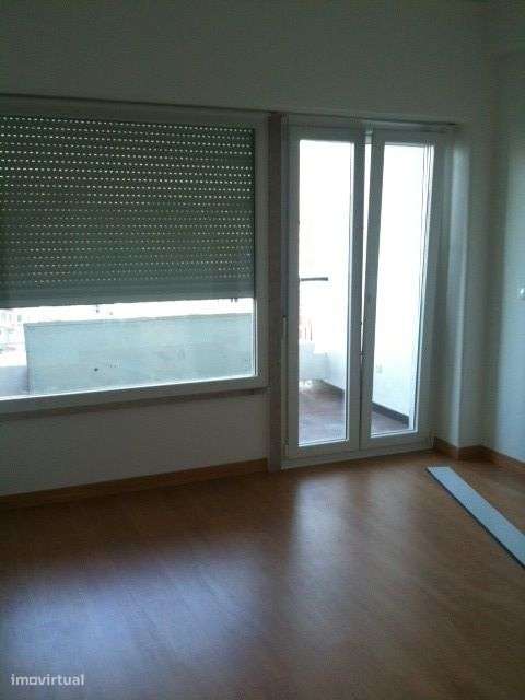 T1 Avenida EUA - Alvalade - Grande imagem: 5/7