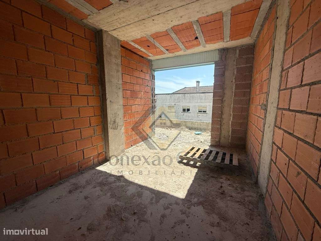 Apartamento T2 Próximo à Estação de Metro de Santo Ovídeo Vila Nova...-4