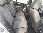 Volkswagen Golf 1.6 TDI DPF BlueMotion - 11