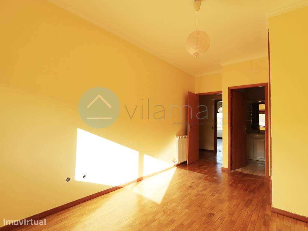 Apartamento T2 com garagem e arrumos - Rua Campo da Cana, Valongo-24