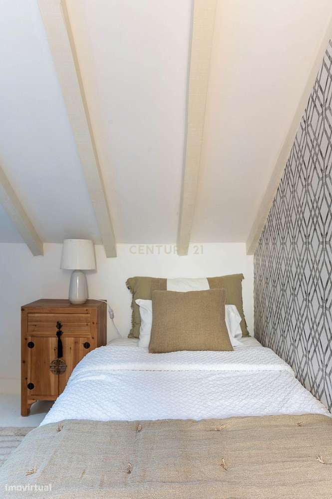 MORADIA ATÍPICA EM  AZAMBUJA - 7 ASSOALHADAS-46