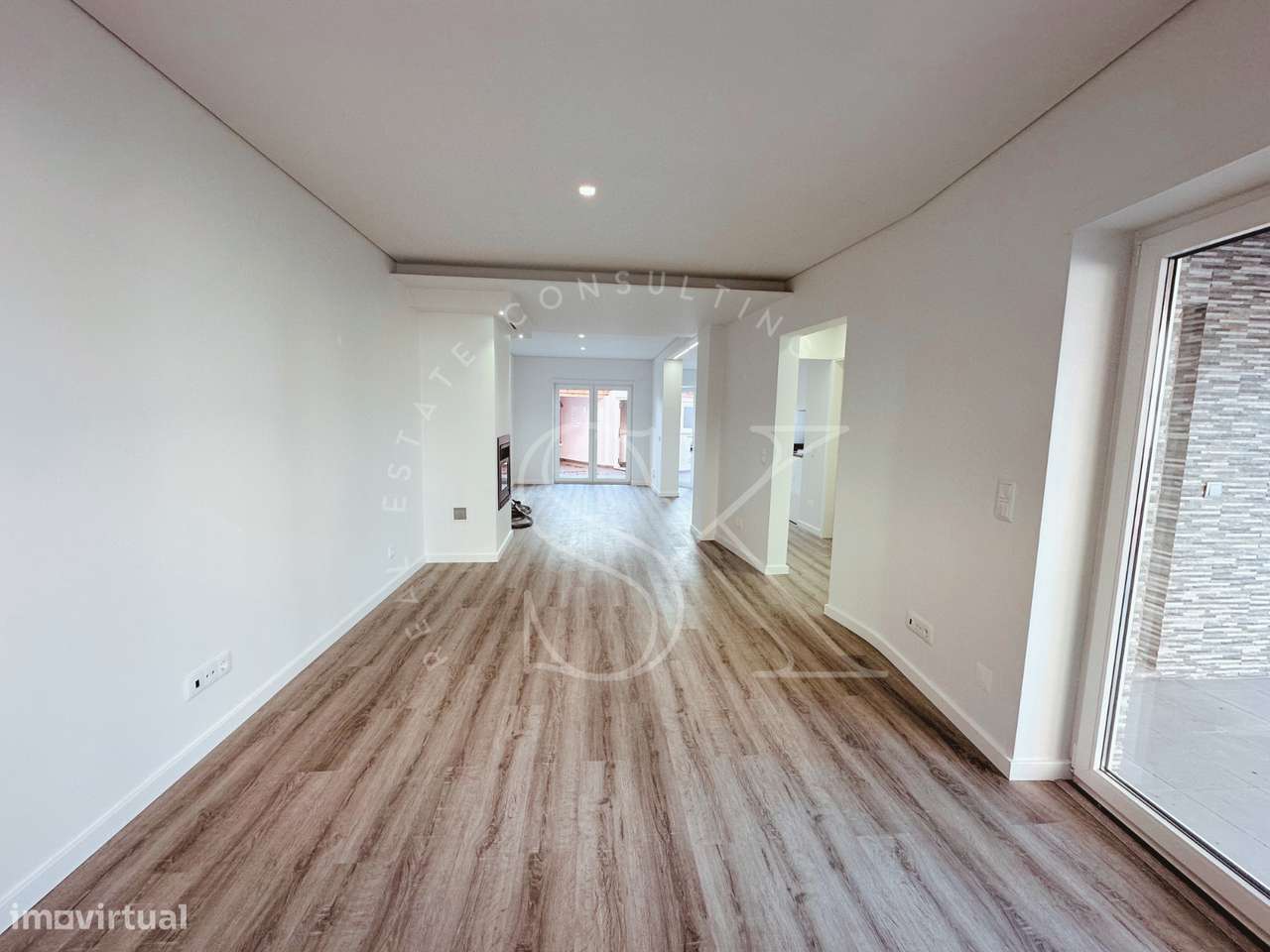 Moradia T3 totalmente renovada-7