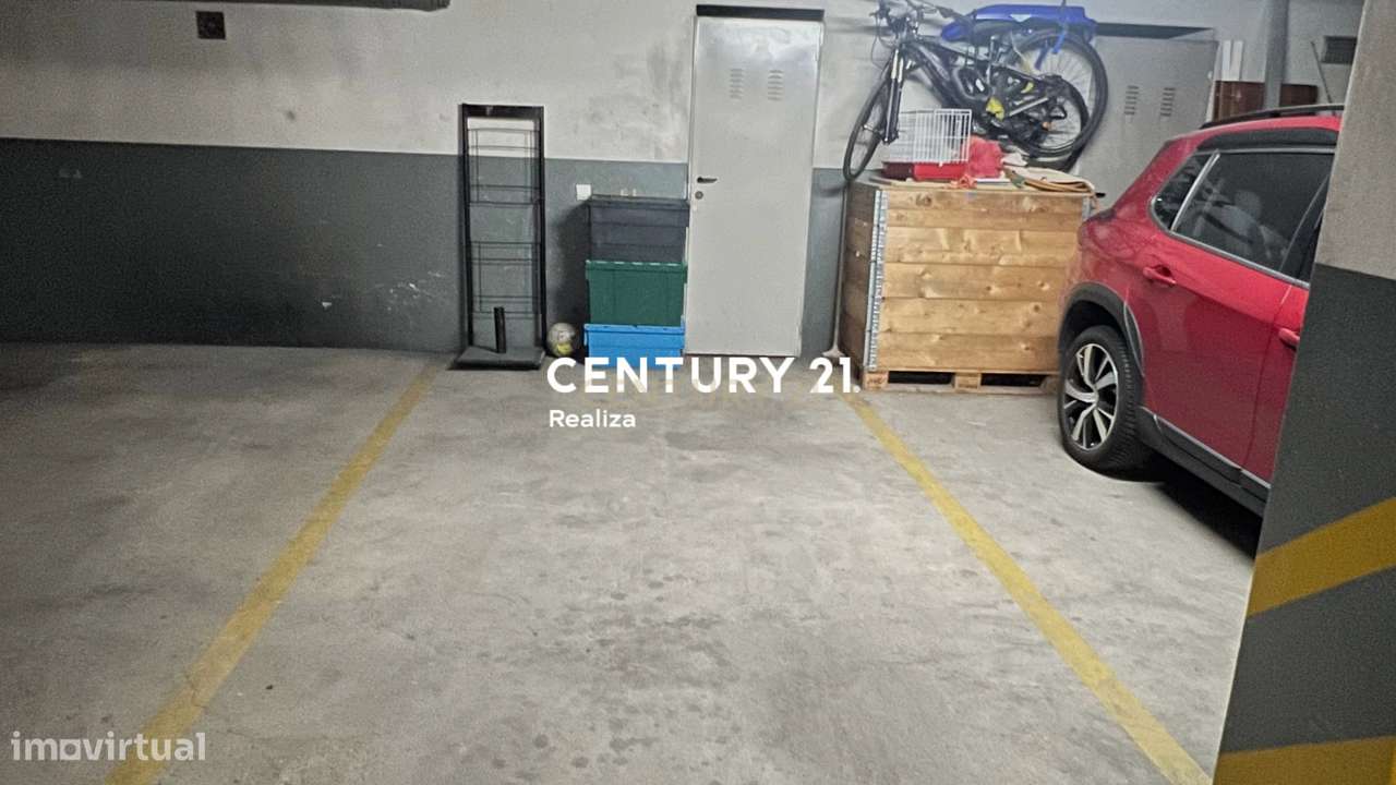 Apartamento T2 em Valongo com Garagem e Varandas-19