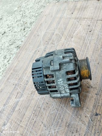 Audi A6 C5  ALTERNATOR 2,4 V6 - 1