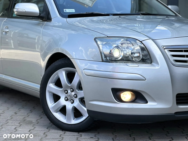 Toyota Avensis 2.0 VVT-i Sol plus Premium - 2