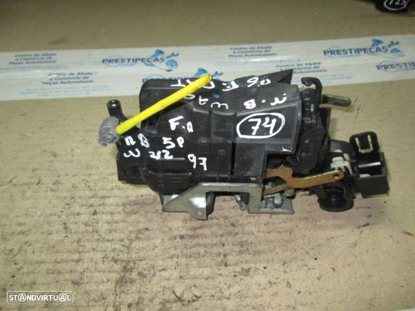 Fecho 2027203635 MERCEDES W202 W210 1997 FD - 2