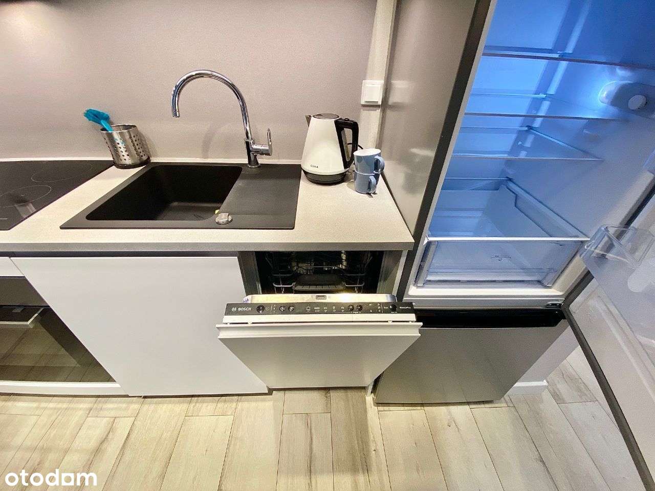 Wynajmę bezpośrednio kawalerkę. - Pełny obrazek: 3/17