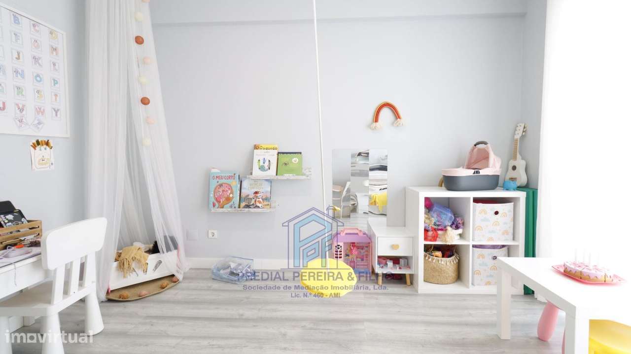 Apartamento T3 Remodelado - Fãnzeres / Portelinha-12