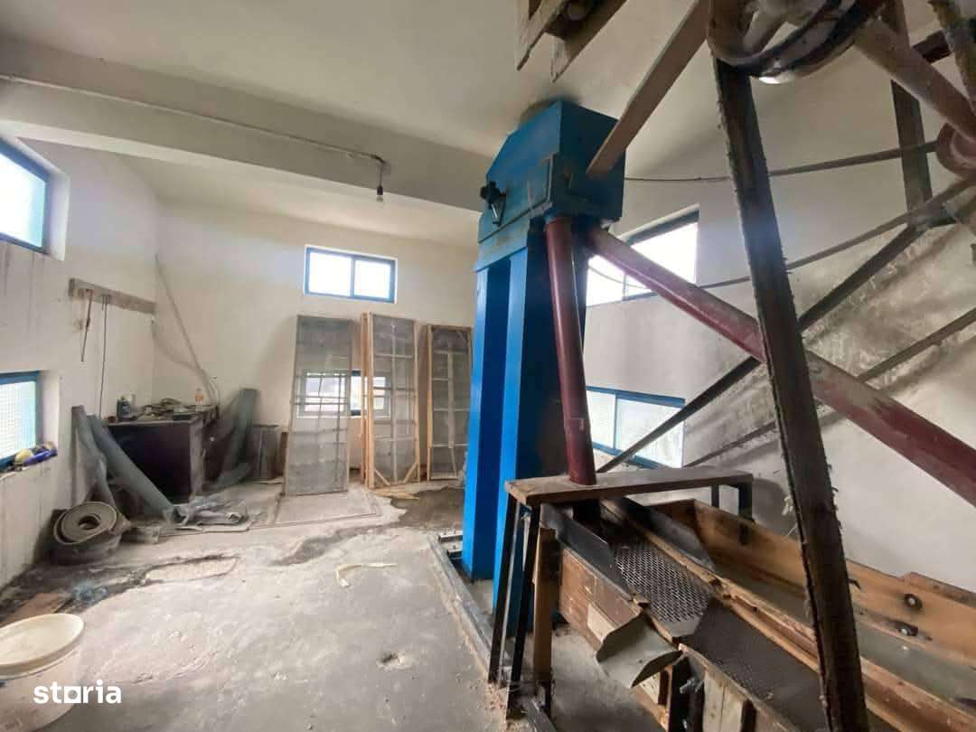 De vanzare moara din caramida,Teren 400mp - Imagine principală: 4/6