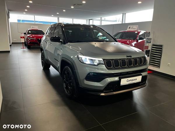 Jeep Compass - 4