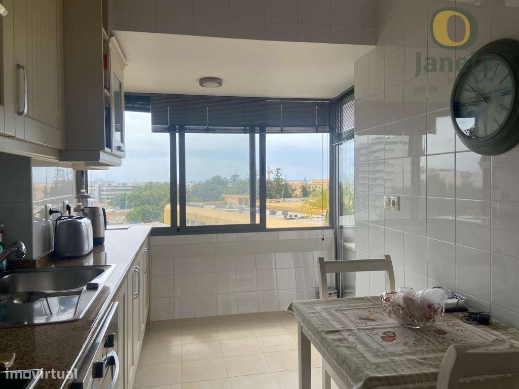 T1 na Avenida 5 de Outubro - Grande imagem: 5/13