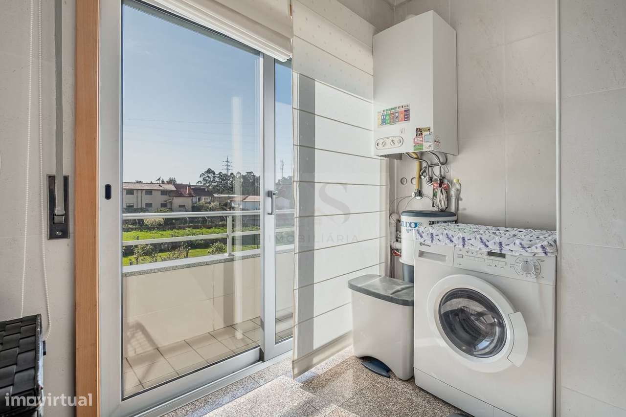 Apartamento T3 Luminoso e Mobilado em Nogueira da Regedoura - Grande imagem: 3/18