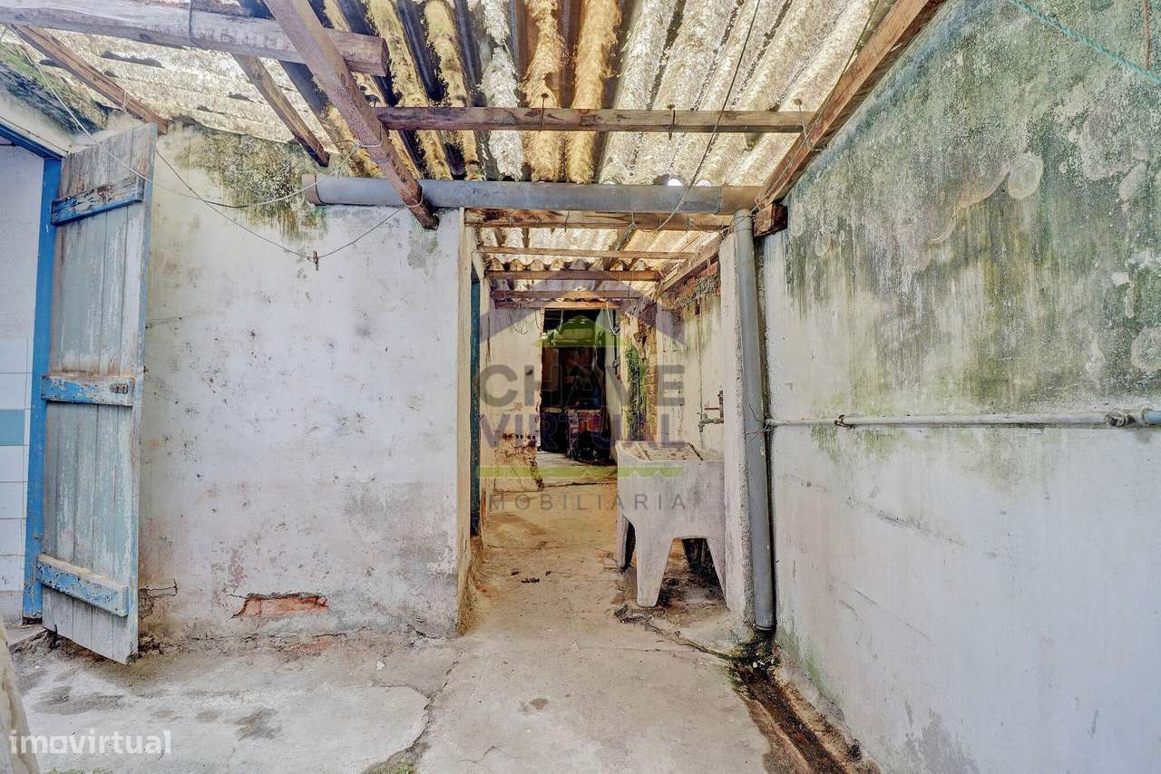 Moradia V1 com 2 Anexos para Recuperar - Centro Bombarral-8