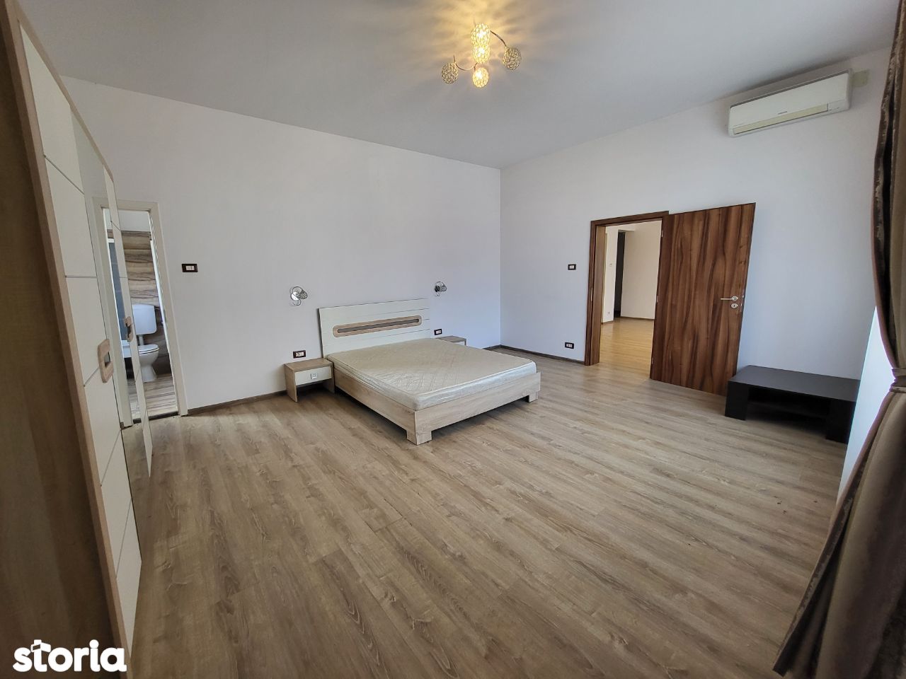 Apartament cu 2 camere, Suprafață utilă 72 mp, zona Ultracentrală