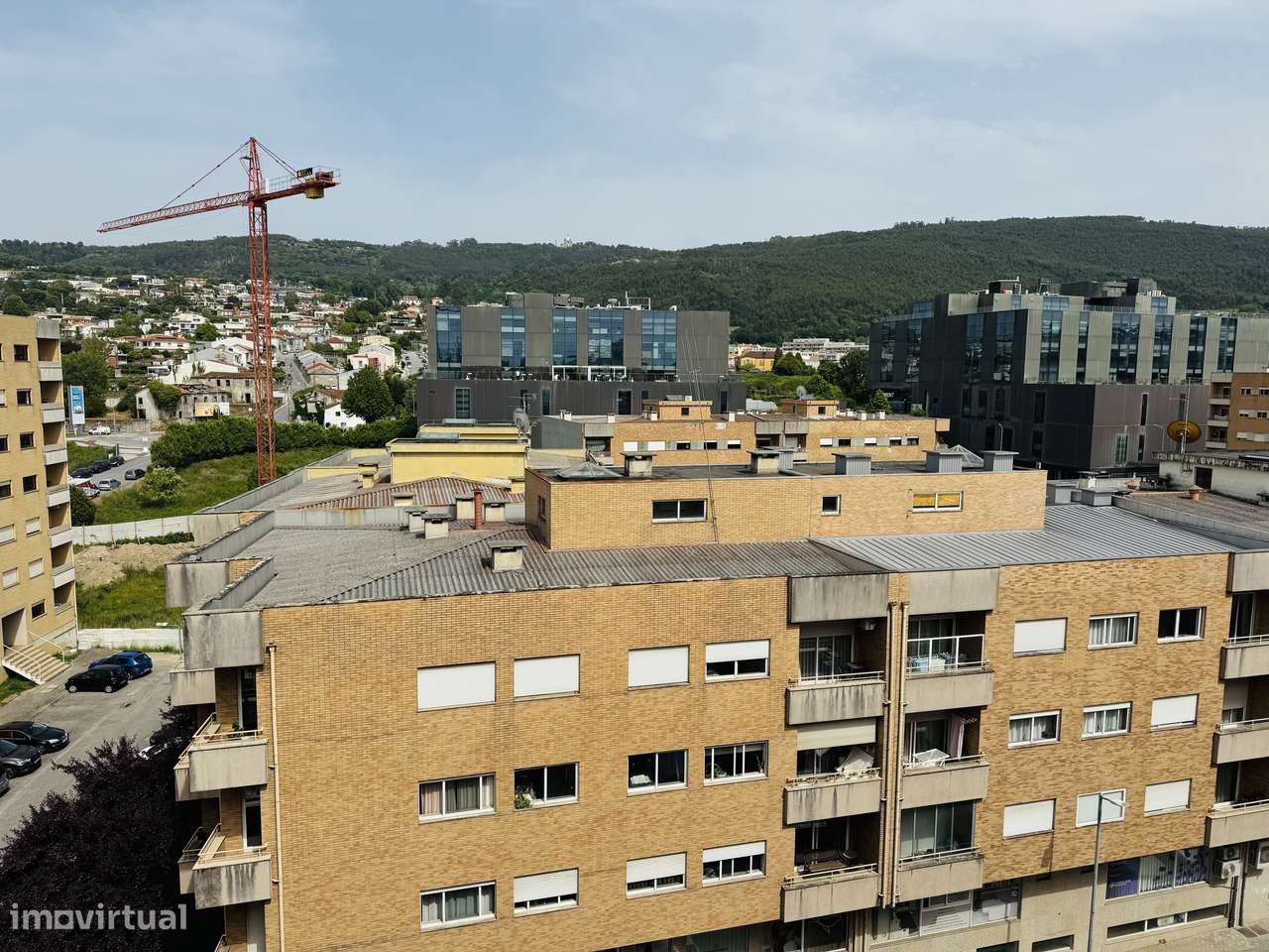 Apartamento T3 com varanda e garagem em Braga-19