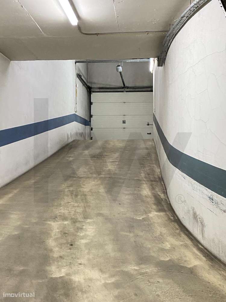 Lugar de Garagem, Avenidas Novas, Lisboa - Grande imagem: 3/14