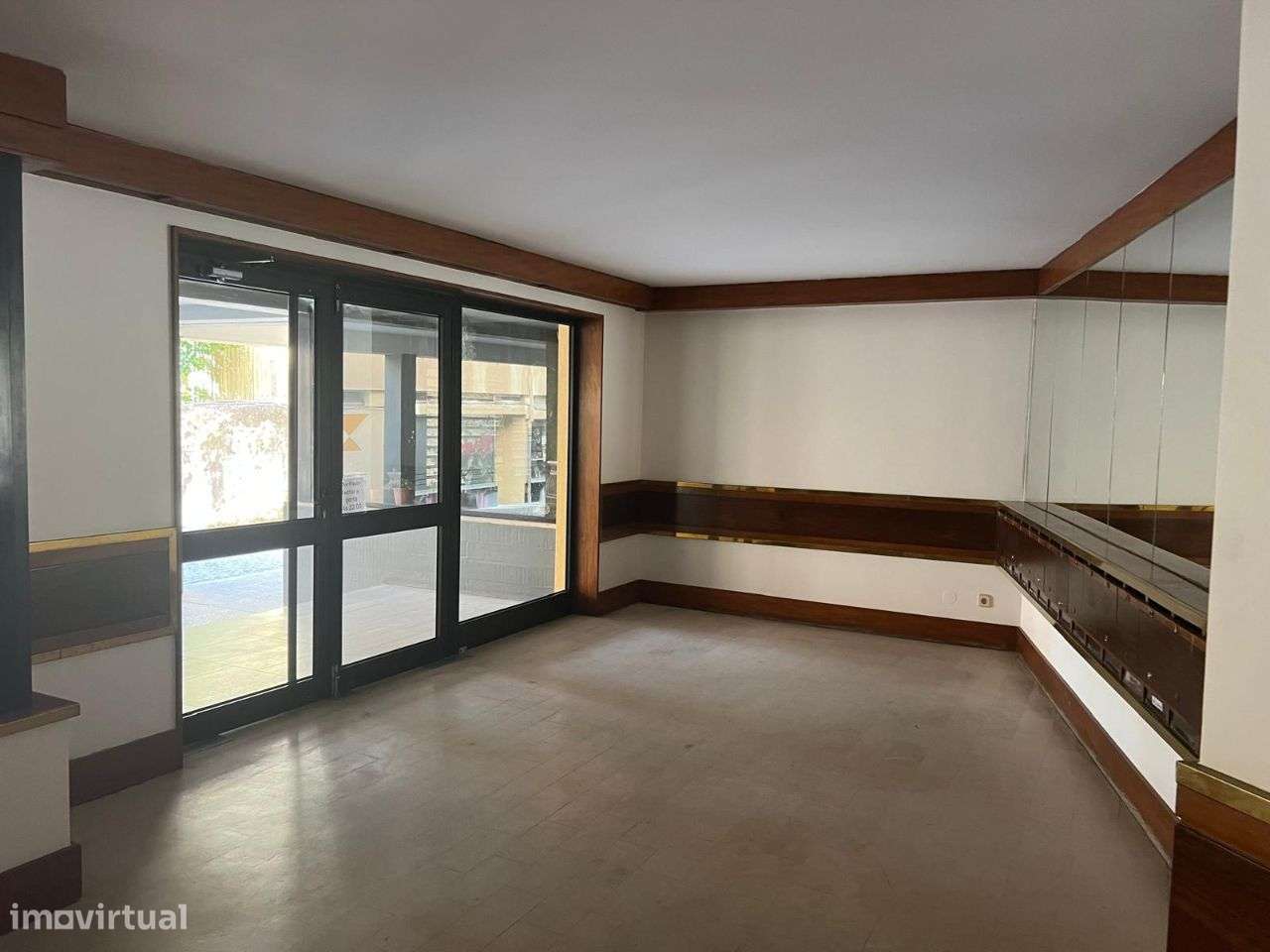 Arrendamento t3 Av Mouzinho de Albuquerque - Grande imagem: 5/26