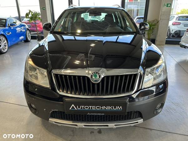 Skoda Octavia Combi 2.0 TDI DPF 4x4 Scout - 3