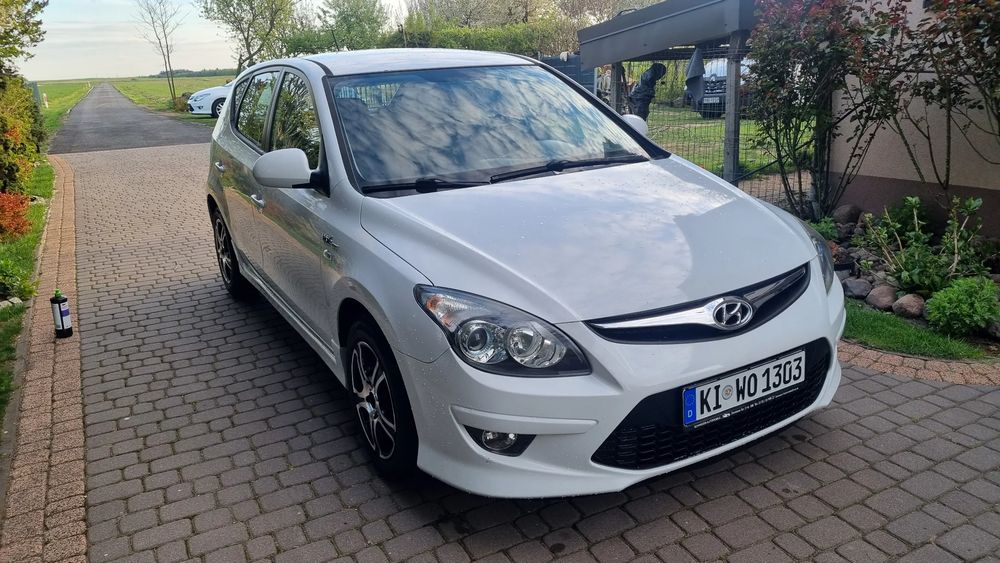 Hyundai i30 I 1.4 Blue Classic 2011