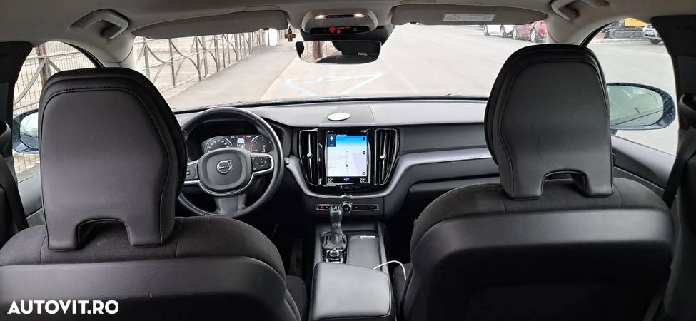 Volvo XC 60 D4 Momentum - 11