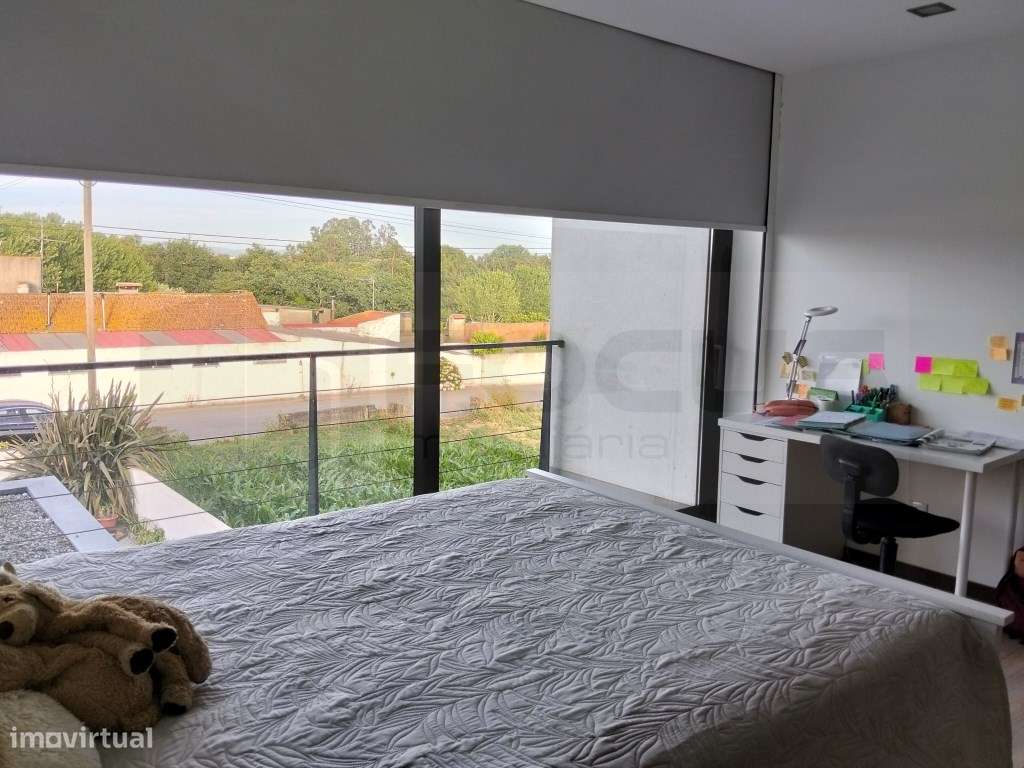 Moradia T4 de arquitetura contemporânea, às portas da cidade - AVEIRO-18