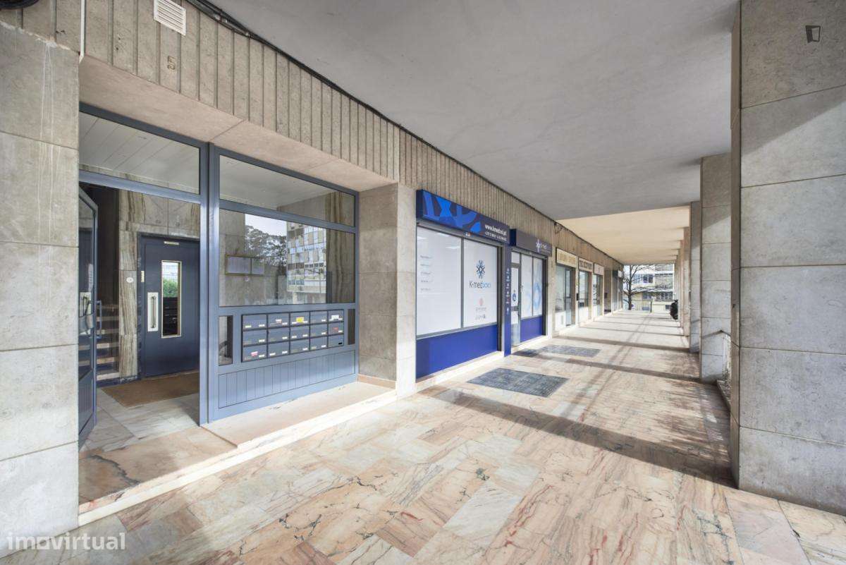 Quarto - localizado em Lumiar Lisbon - Grande imagem: 4/10