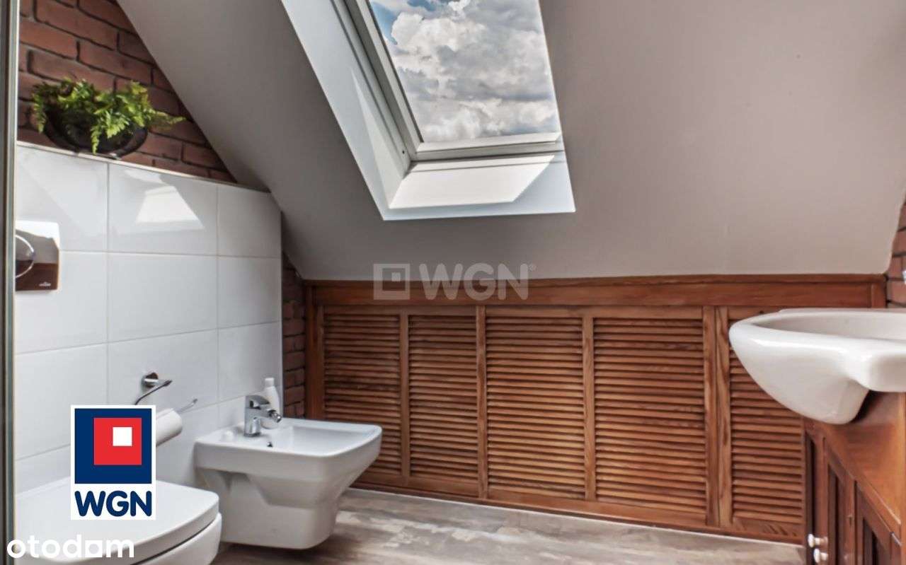 Eksluzywny apartament dwupoziomowy w ścisłym centrum miasta.-16