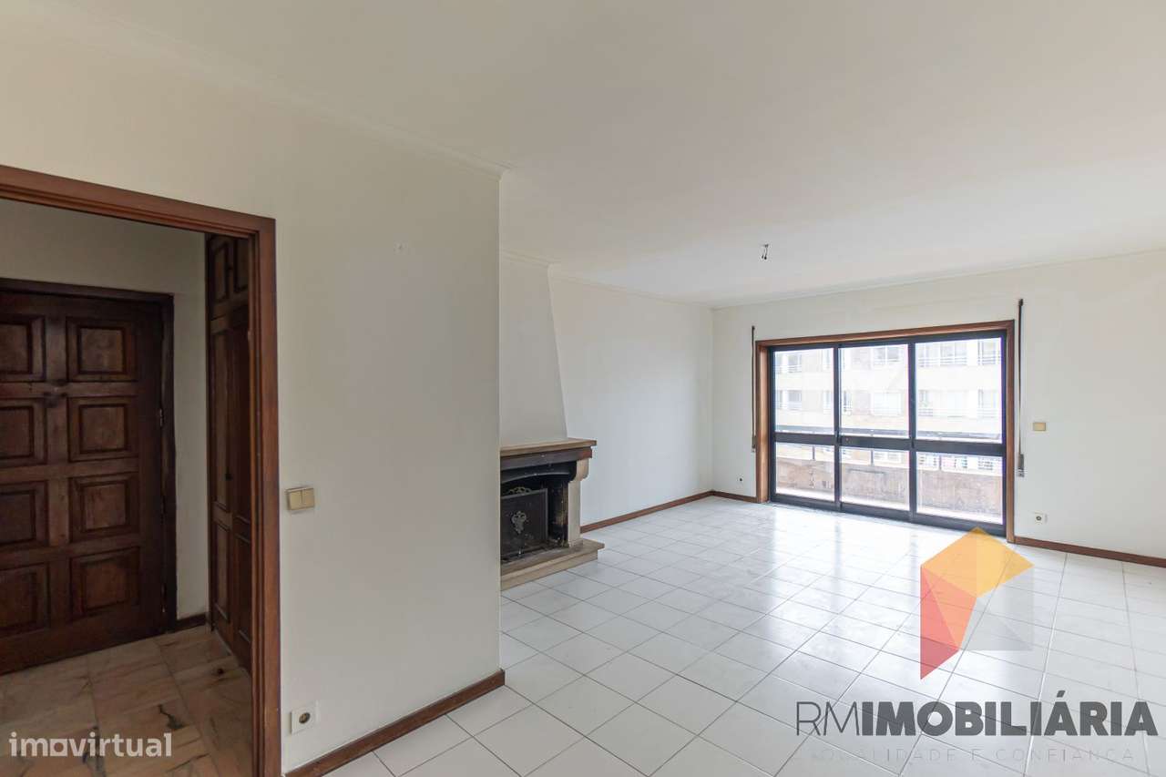 Apartamento T3 no centro de Matosinhos-5